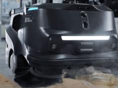 PUDU MT1 AI Powered Robotic Sweeper