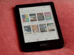 Kobo Clara Colour 6-inch E-book Reader with Kaleido 3 Touchscreen