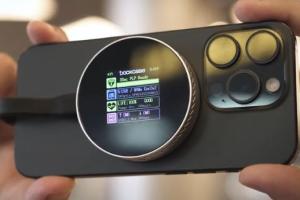 Dockcase Smart MagSafe NVMe SSD for iPhone 16