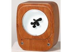 Frekvens Ferrofluid Sound Visualizer with Wood Dsign