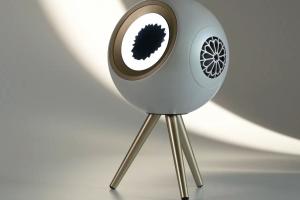 Spirok White Star Stereo Ferrofluid Speaker