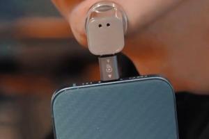 TinyEdge: A Tiny Shaver Powered by Your Mobile Phone