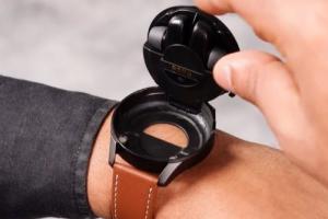 SynchroSound R7 Pro Smartwatch with AI Assistant