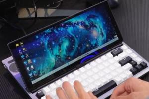 Bapaco: This Keyboard Has a Windows 11 PC Inside