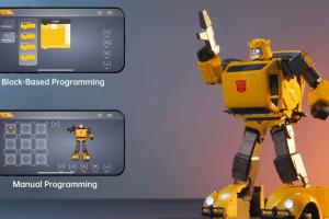 Robosen Bumblebee G1 Programmable Auto Transforming Robot