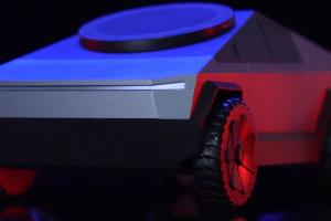 CyberDock: 3-in-1 Wireless Charger Cybertruck with Auto Phone Rotation