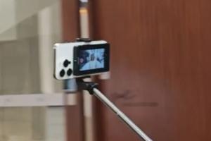 Zemirror 4-inch Selfie 2nd Screen for iPhone & Android with Split-Screen Support