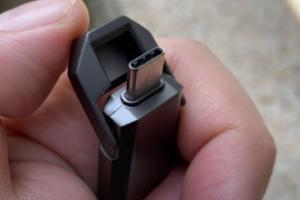 Vansuny 1000MB/s USB 3.2 SSD with USB-C & USB Heads Tested