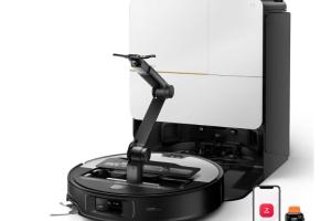roborock Saros Z70 22000Pa Robot Vacuum with AI & Robotic Arm