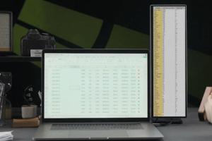 FaSuH Ultra-Thin Portable Touchscreen Monitor (2560×720p)