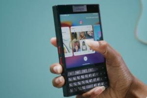 Titan 2 5G Android 15 Smartphone with QWERTY Keyboard