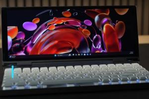 Kernelcom Mini PC with AMD 8840U, Mechanical Keyboard, 12.5-inch Touchscreen Display