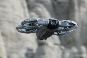 DJI Neo 2 Compact Drone with Omnidirectional Obstacle Sensing, Return to Palm